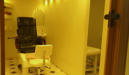 صالون البيت الملكي - أبو ظبي - +971 50 336 6264
