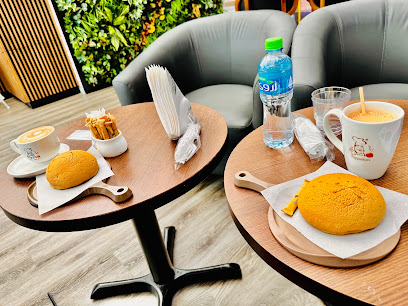بابا روتي - مركز صحارى - أبو ظبي - +971 6 530 2211