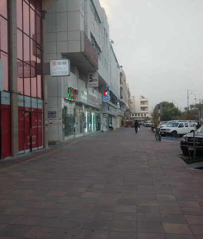 مصرف عجمان - فرع العين - أبو ظبي - +971 800 22