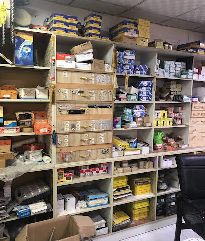 القنص للتجارة EST. - أبو ظبي - +971 6 543 2330