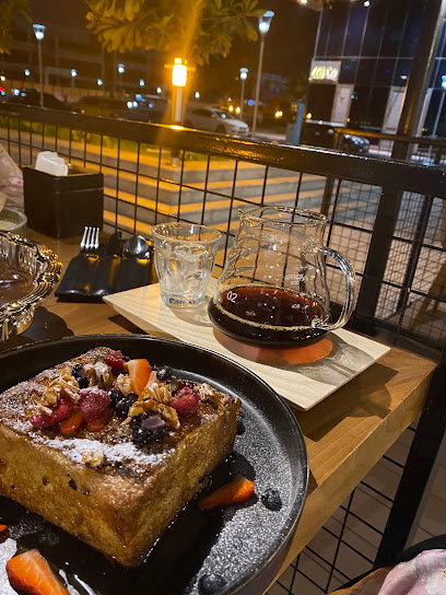 الذي - التي - United Arab Emirates|Al - W35 - Abu Dhabi|14th Al Yasat St|Bateen Tower C5