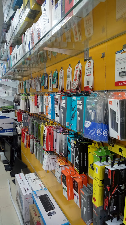 أجهزة الكمبيوتر والهواتف المحمولة في ITRAT - United Arab Emirates|Mohamed Bin Zayed City - Shabiya 12 - Abu Dhabi|MUSSAFAH SHABIA