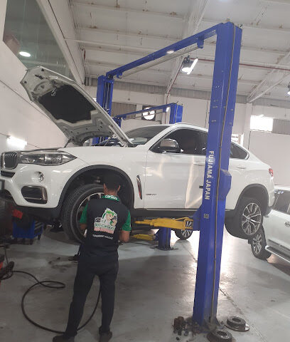 خدمات 800CarGuru موبايل لتصليح السيارات - أبو ظبي - +971 800 2274878