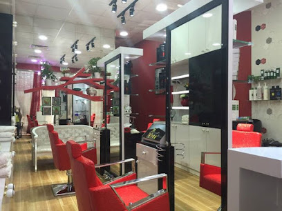 صالون قصر المحيط الأحمر للسيدات - أبو ظبي - +971 50 469 2575