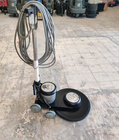 تنظيف نظيف - أبو ظبي - +971 56 198 7500