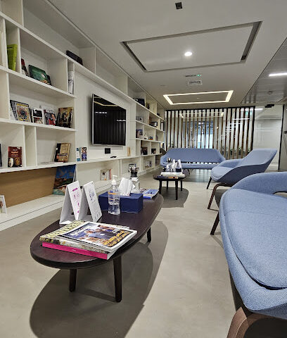 المبنى 2 - أبو ظبي - +971 4 433 3000