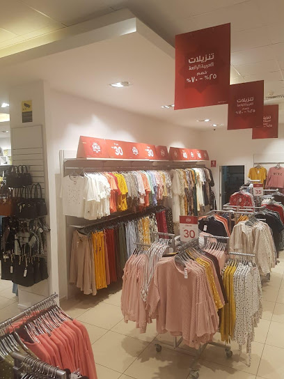 الأعلى - United Arab Emirates|Saqr Bin Mohd City - Ras al Khaimah|Sheikh hid Bin Said Road|Safeer Mall