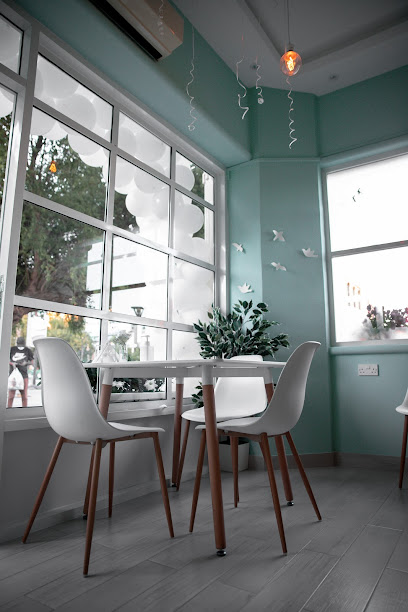 مقهى في كل مكان - United Arab Emirates|Central District - Abu Dhabi|Salahuddeen Al Ayyubi St