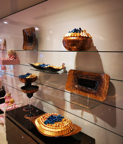 باتشي منار مول - أبو ظبي - +971 7 228 3111