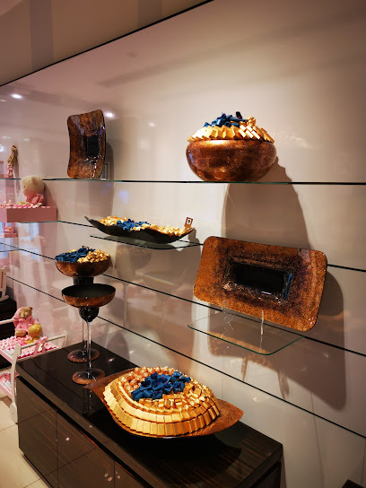 باتشي منار مول - United Arab Emirates|Dafan Al Nakheel - Ras al Khaimah|Al Muntasir Rd