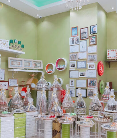 شوكولاتة وزهور البيستو-العين - أبو ظبي - +971 3 782 1996