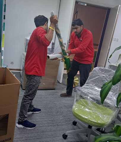 نقل اثاث وتخزين روبي في دبي - أبو ظبي - +971 52 121 2541