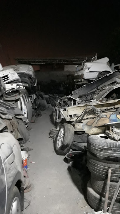 كمال الخردة وممثل السيارات - United Arab Emirates|Zubara - Al Bidyah Industrial - Fujairah|C87X+6FQ