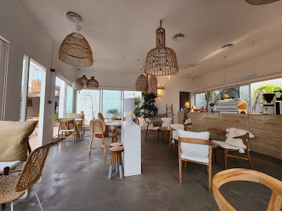 مقهى الموازي - أبو ظبي - +971 50 132 9224