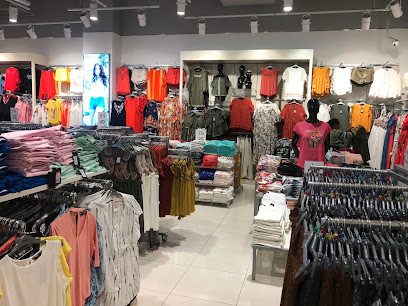 ماكس فاشون - United Arab Emirates|Al Danah - Zone 1 - Abu Dhabi|F9V8+MV3