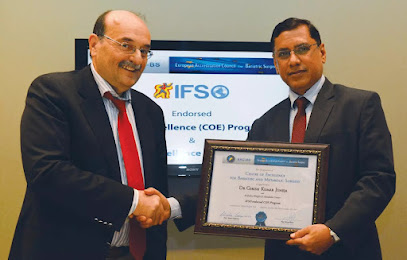 الدكتور جيريش جونيجا - أفضل جراح السمنة في دبي | جراحة إنقاص الوزن دبي | بالون المعدة Elipse Dubai - أبو ظبي - +971 50 454 3775