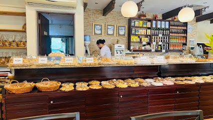 مخبز وحلويات الرباط ذ - أبو ظبي - +971 6 555 7303