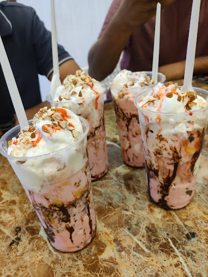 كافيه بانور - United Arab Emirates|Ghiyathi - Abu Dhabi|Ghayathi Road-Lulu Hypermarket|WR63+82W