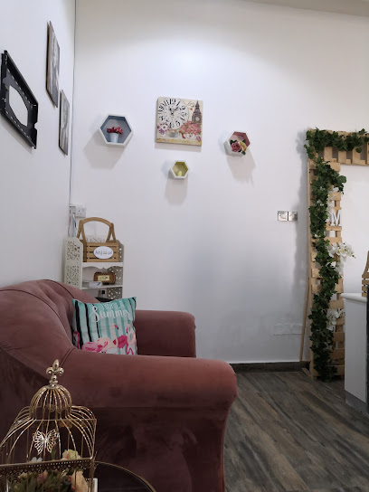 مركز فنون للتجميل - United Arab Emirates|Ajman|Unnamed Road|CC4J+5JX