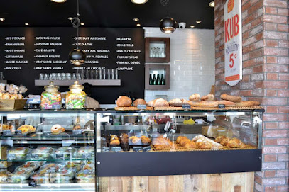 المخبوزات الفرنسية | كعك عيد ميلاد | متجر الكعك - أبو ظبي - +971 4 330 7367