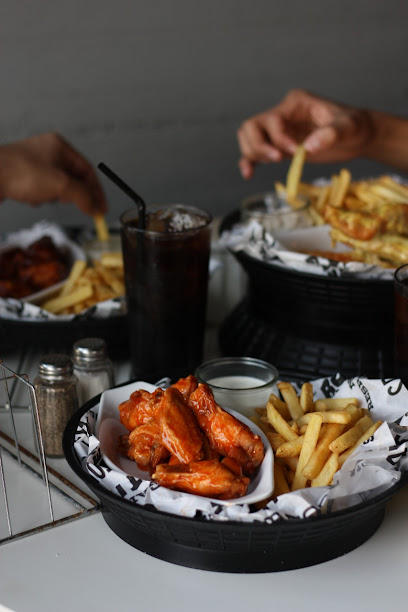 بافلو وينجز اند رينجز - مركز دبي المالي العالمي - United Arab Emirates|DIFC - Dubai|Level C - Al Sukouk Street|Liberty House