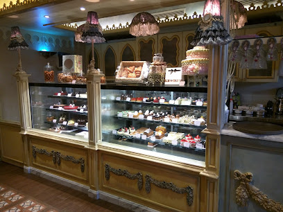 شكسبير اند كو (مقهى مطعم - حلويات - شوكولاتة - تموين) - أبو ظبي - +971 4 320 9072