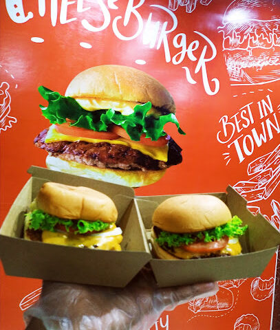 كافيه دانة البحر - أبو ظبي - +971 54 510 0456