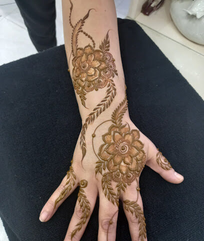 صالون فيوريلا للتجميل - أبو ظبي - +971 52 371 7278