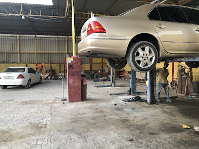 هايلاند كراج ذ م م - أبو ظبي - +971 50 930 1077