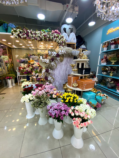 فيولا للشوكولاتة والزهور - United Arab Emirates|Industrial Area - Muwailih Commercial - Sharjah|8F55+W3Q