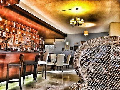 مقهى المركز الثالث - أبو ظبي - +971 2 681 1877