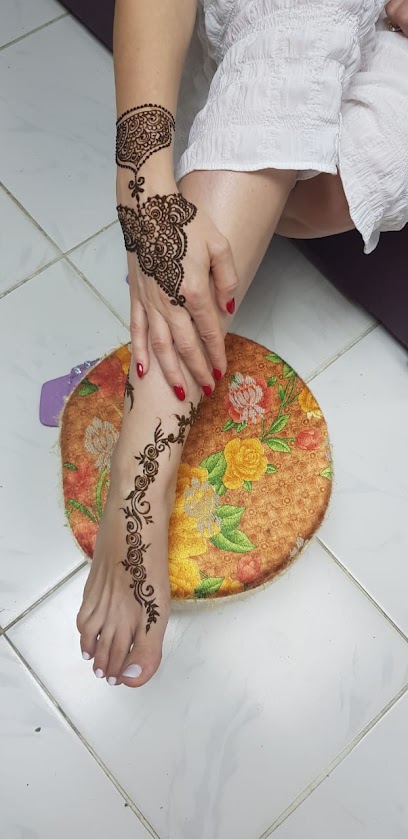 صالون كارولينا للحناء والتجميل - United Arab Emirates|Old Ras Al Khaimah - The Old Market - Ras al Khaimah|QWVX+PF4