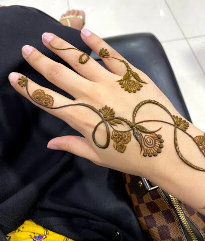 صالون العروسة للحناء / رشنا - أبو ظبي - +971 6 749 3655