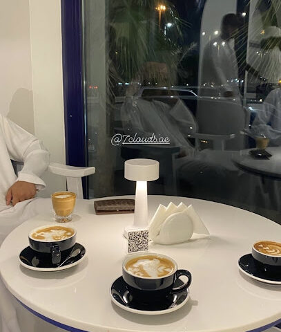 7 مقهى كلاودز - أبو ظبي - +971 55 513 7302