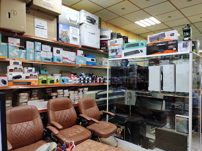 المواجه للكمبيوتر المقام - أبو ظبي - +971 3 768 2667