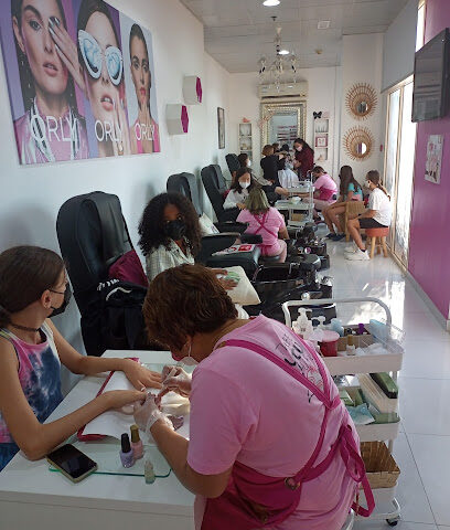 صالون وسبا بيوتي زون - أبو ظبي - +971 56 698 1829