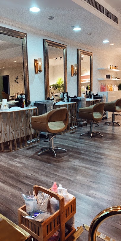 90's Beauty Salon صالونات تصفيف الشعر للسيدات - United Arab Emirates|Ajman|CFFV+48V
