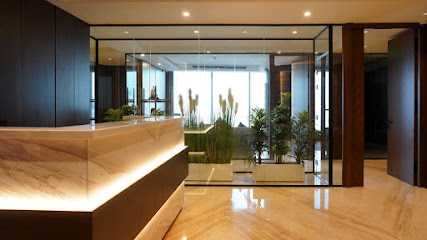 مكتب عبدالله محمد رسول وشركاه للاستشارات القانونية - أبو ظبي - +971 2 222 2515