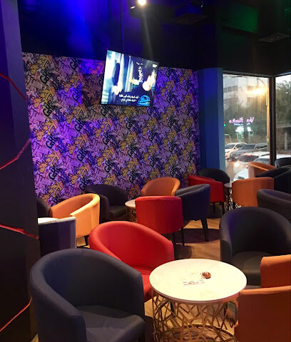 مقهى العمل - أبو ظبي -