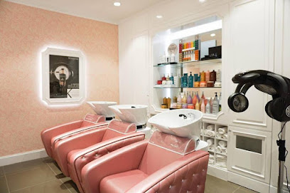 صالون نعومي للتجميل - أبو ظبي - +971 9 223 7635