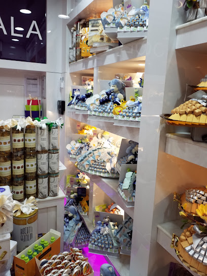 مستشفى شوكولالا لطيفة - United Arab Emirates|Dubai|Al Jaddaf - Dubai - United Arab Emirates inside - Latifa Hospital St|next to Inside