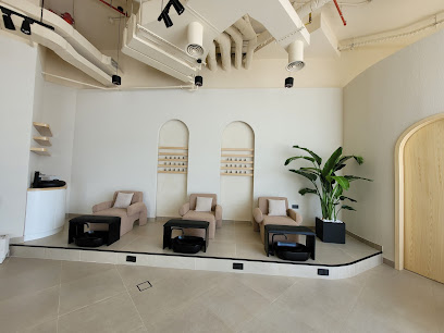 مون بيتي بيوتي بار - أبو ظبي - +971 56 614 7144