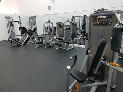 نادي جومانا - أبو ظبي - +971 4 814 5555