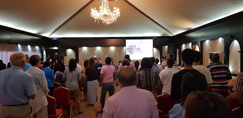 كنيسة ام اف جي بالرويس - أبو ظبي -