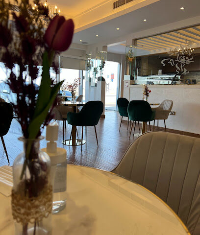 مقهى F3 - أبو ظبي - +971 3 768 4703