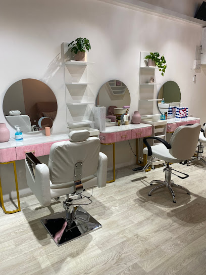 صالون تجميل غائم - United Arab Emirates|Al Sharyah - Fujairah|alfaseel|48XW+RJ6