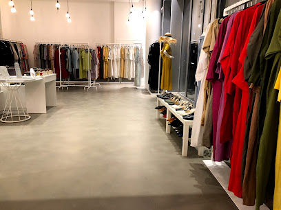 متجر adore - أبو ظبي - +971 50 860 0343