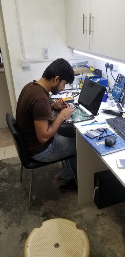 طارق الخور المنتخب. أجهزة TR. - United Arab Emirates|Sharjah|J&P SIGNAL - SHOP # 45