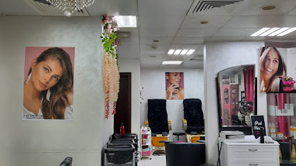 صالون بينك مارينا - أبو ظبي - +971 3 737 0334