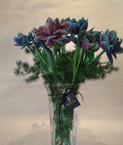 انبلوم للشوكولا والزهور - أبو ظبي - +971 52 232 2170